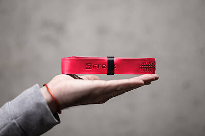 Freez Z-380 Grip - bursed berry red